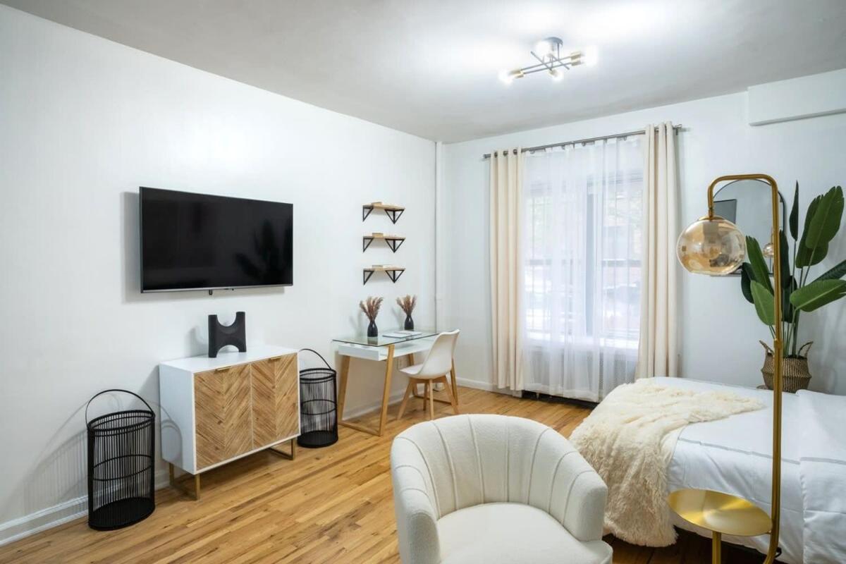74-1a New In Prime Uws - Gym In Building Appartement New York
